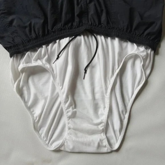 Vintage 1994 Nike Black Brief Lined Nylon Drawstring Activewear Shorts Size XL - Picture 5 of 12